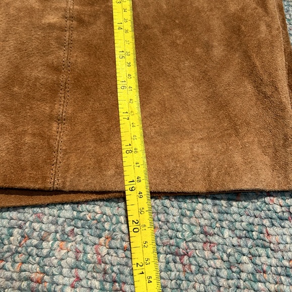 Ladies size L-XL Brown Suede Skirt - Picture 6 of 10